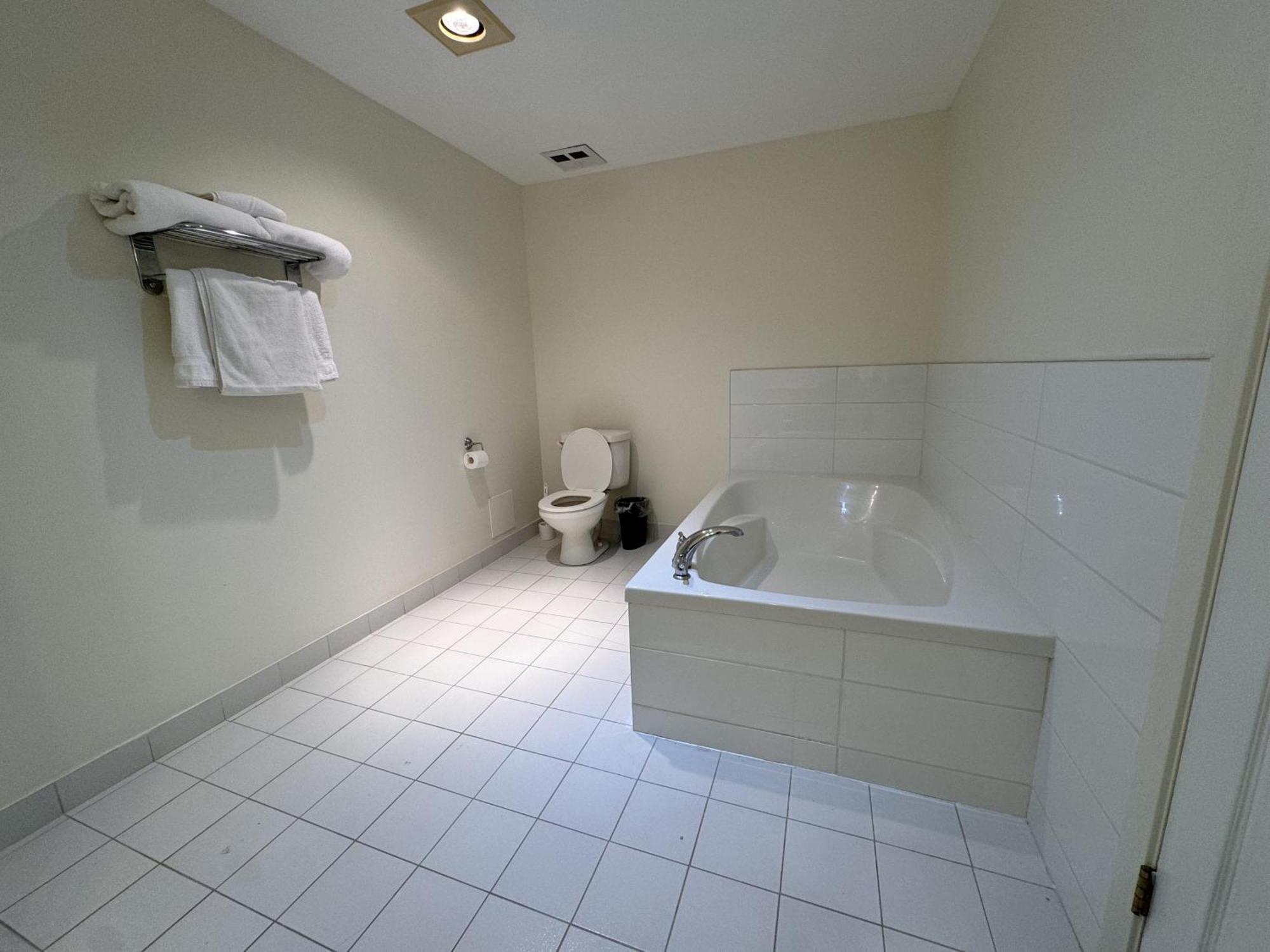 Stone Willow Inn Saint Marys Екстериор снимка